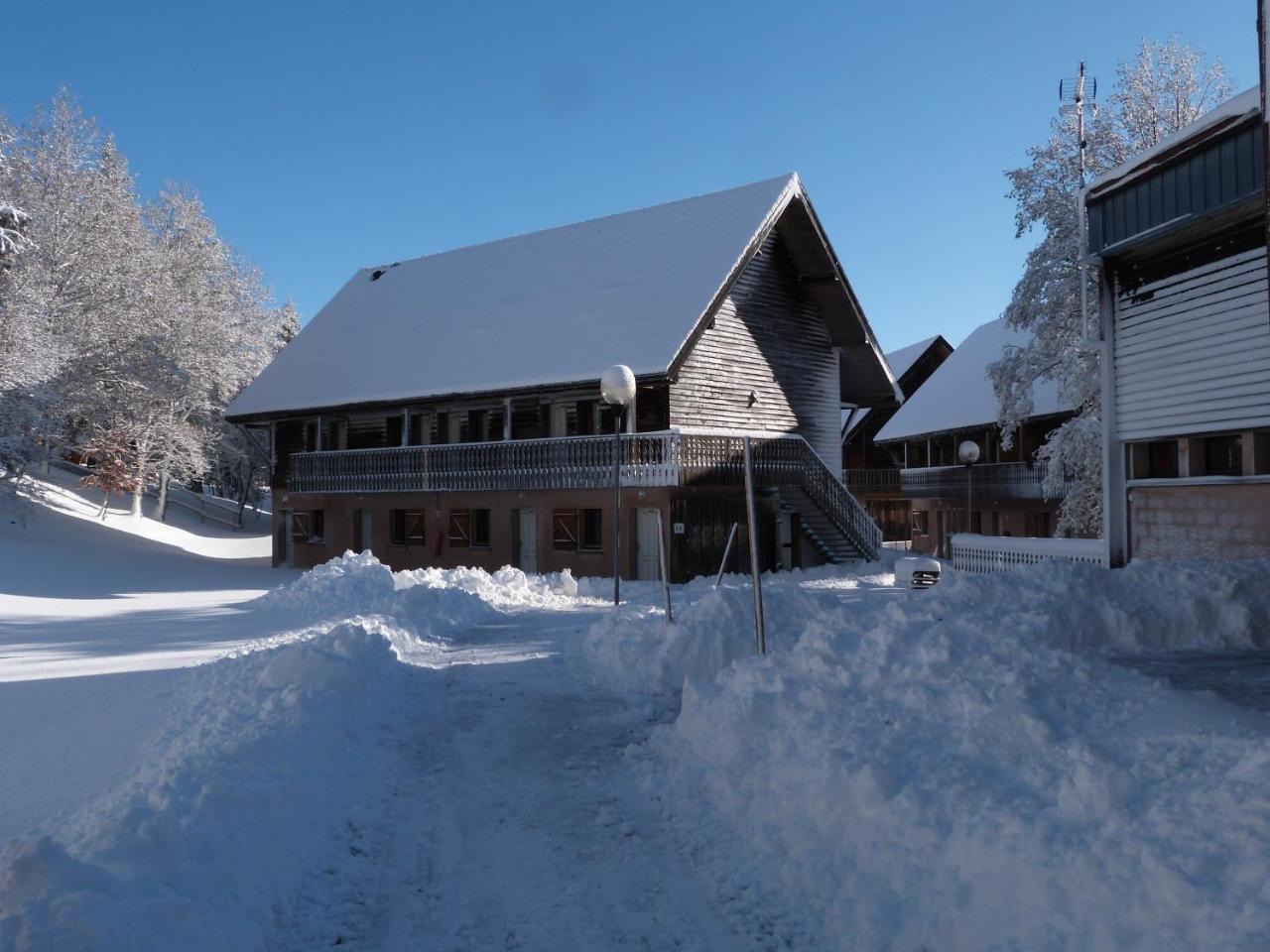 Residence Le Bois De La Reine Super Besse Exteriör bild