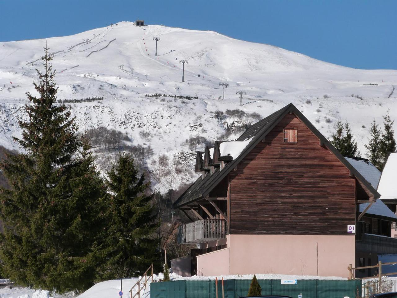 Residence Le Bois De La Reine Super Besse Exteriör bild