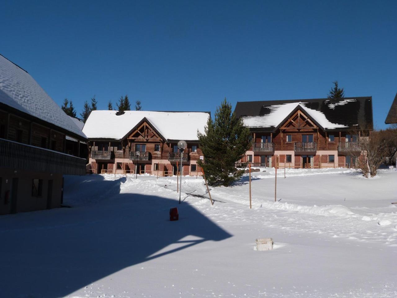 Residence Le Bois De La Reine Super Besse Exteriör bild