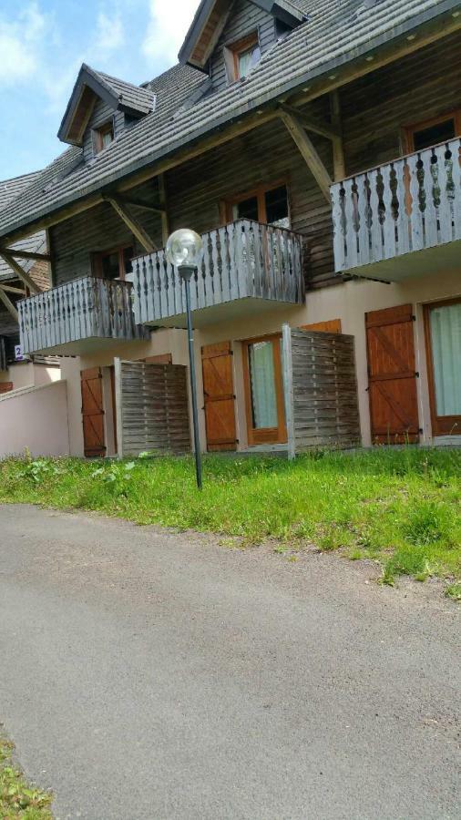 Residence Le Bois De La Reine Super Besse Exteriör bild